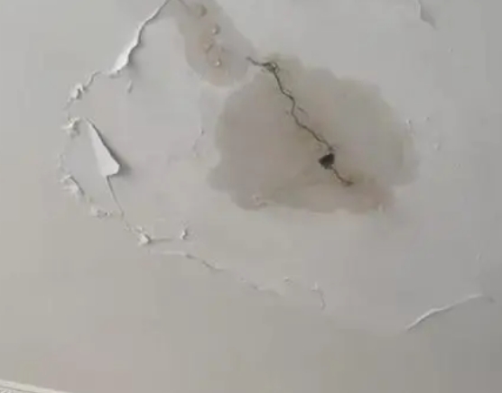西丰阳台漏水维修公司分享下屋面防水工程质量问题原因分析